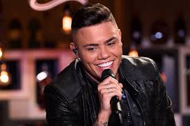 Felipe Araújo transforma amor em música e divide cena com Lara Prado em “Até Depois do Fim”