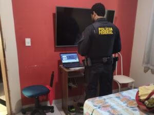 Operação da Polícia Federal prende suspeito de armazenar e compartilhar material de abuso infantil em Capelinha