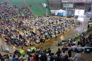 Congresso das Testemunhas de Jeová em Montes Claros debate caminhos para a felicidade com base na Bíblia